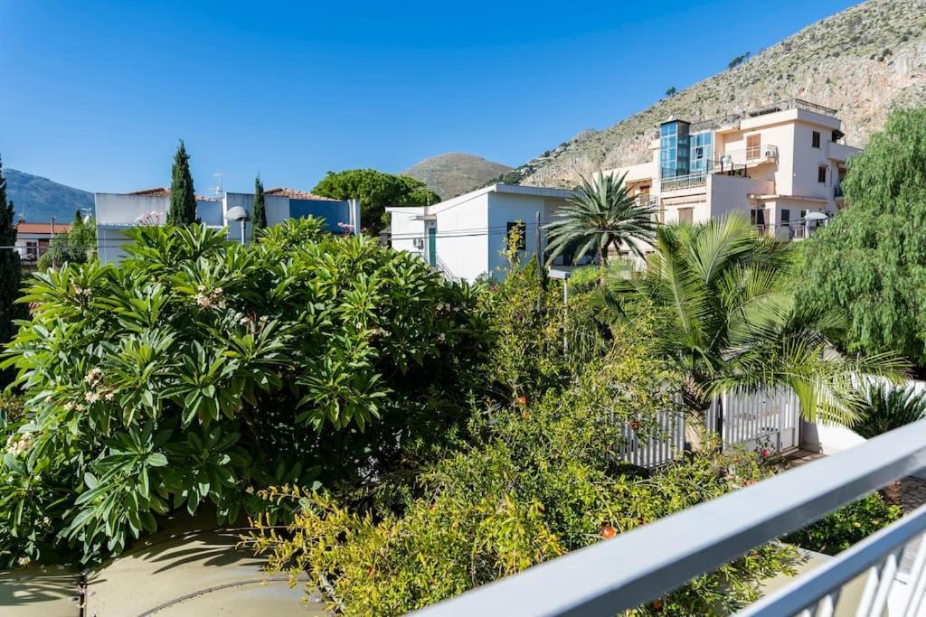 La Pomelia Di Gio Villa Мондело Екстериор снимка